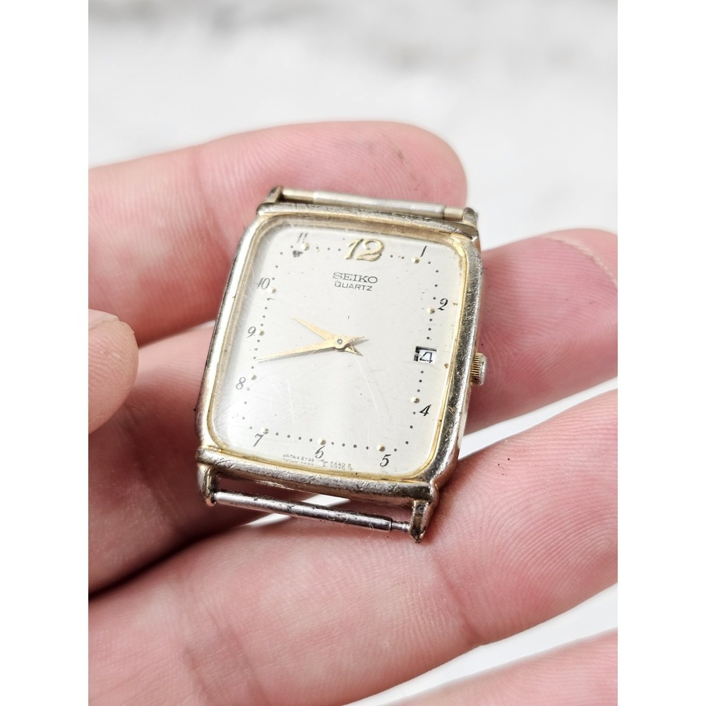 SEIKO QUARTZ MEN'S WRISTWATCH Date Calendar JAPAN MADE 80S VINTAGE - Picture 5 of 8